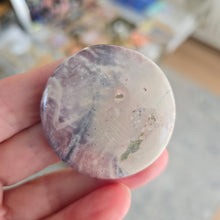 Load image into Gallery viewer, Porcelain Jasper Round Palmstone
