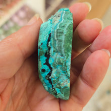 Load image into Gallery viewer, Chrysocolla Malachite
