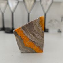 Load image into Gallery viewer, Bumblebee Jasper Freeform
