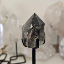 Load image into Gallery viewer, Garden Quartz Points on Stand

