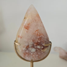 Load image into Gallery viewer, Flower Agate Flame
