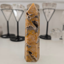 Load image into Gallery viewer, Bumblebee Jasper Tower
