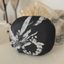 Load image into Gallery viewer, Chrysanthemum Stone Palmstone
