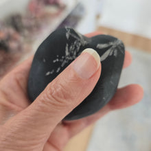 Load image into Gallery viewer, Chrysanthemum Stone Palmstone

