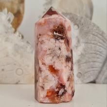 Load image into Gallery viewer, Flower Agate Tower
