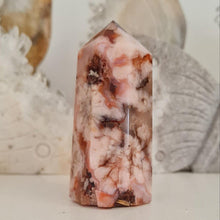 Load image into Gallery viewer, Flower Agate Tower
