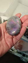 Load image into Gallery viewer, Purple Labradorite Palmstone

