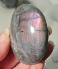 Load image into Gallery viewer, Purple Labradorite Palmstone
