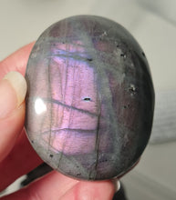 Load image into Gallery viewer, Purple Labradorite Palmstone
