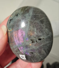Load image into Gallery viewer, Purple Labradorite Palmstone
