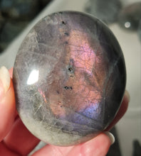 Load image into Gallery viewer, Purple Labradorite Palmstone
