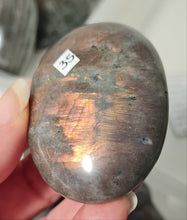 Load image into Gallery viewer, Purple Labradorite Palmstone
