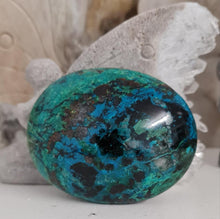 Load image into Gallery viewer, Chrysocolla Palmstone
