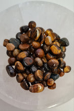 Load image into Gallery viewer, Tiger Eye Chips - 50g
