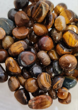 Load image into Gallery viewer, Tiger Eye Chips - 50g
