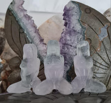 Load image into Gallery viewer, Fluorite Kneeling Lady
