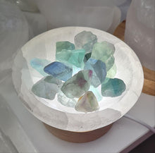 Load image into Gallery viewer, Selenite Cleansing Bowl with Green Fluorite Lamp
