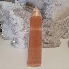 Load image into Gallery viewer, Honey Calcite Tower
